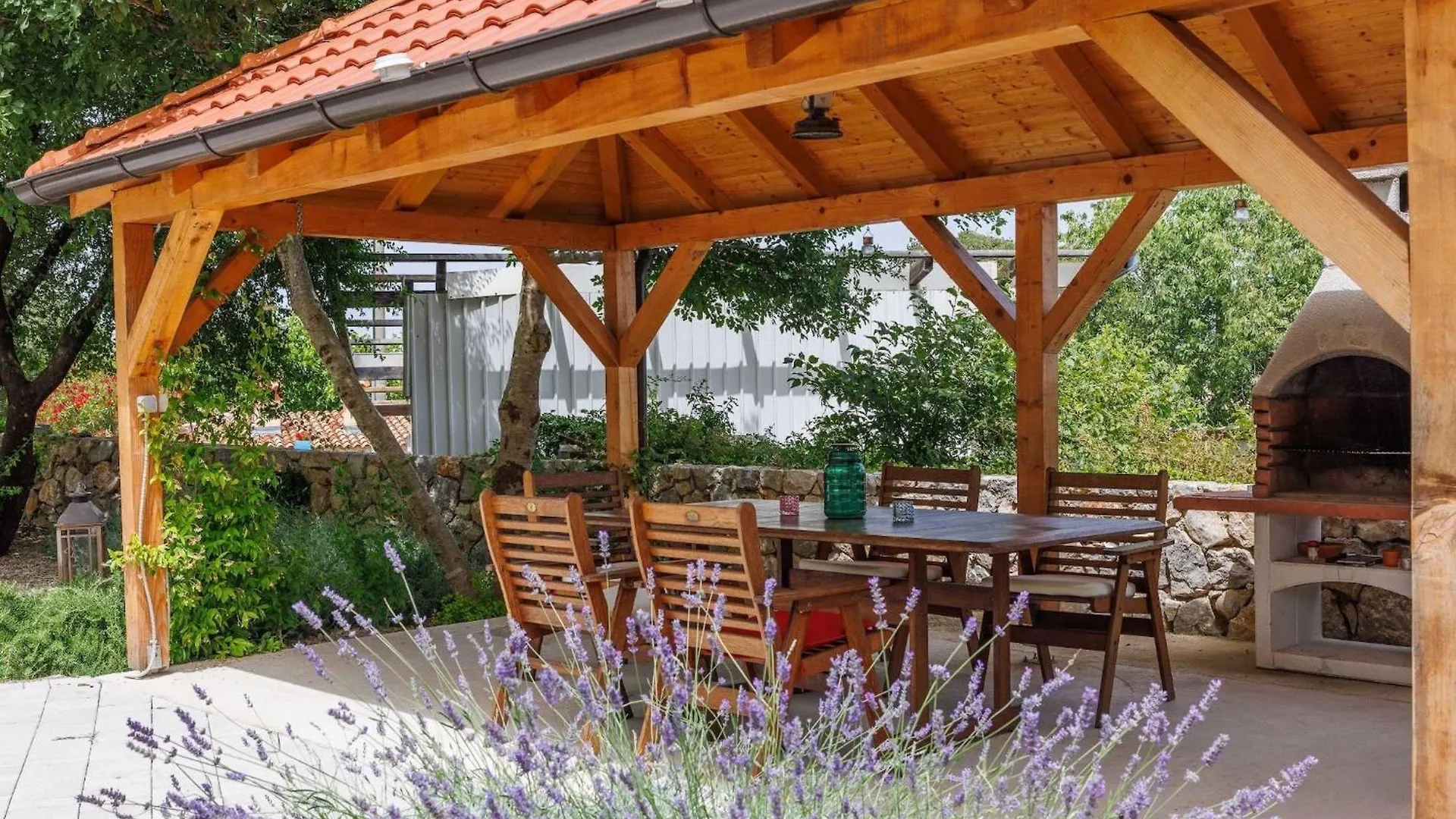 Wonderful Krk Island Stay Shared Pool, Grill Patio, And Nearby Beaches - Studio Apartment Krk Town
